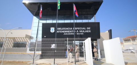 DEAM de Juazeiro promove cursos gratuitos de Design de Sobrancelhas e Epilação voltados a mulheres vítimas de violência; saiba como se inscrever