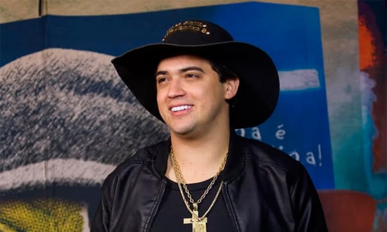 Após diagnóstico, cantor Natanzinho Lima cancela shows para cuidar da saúde