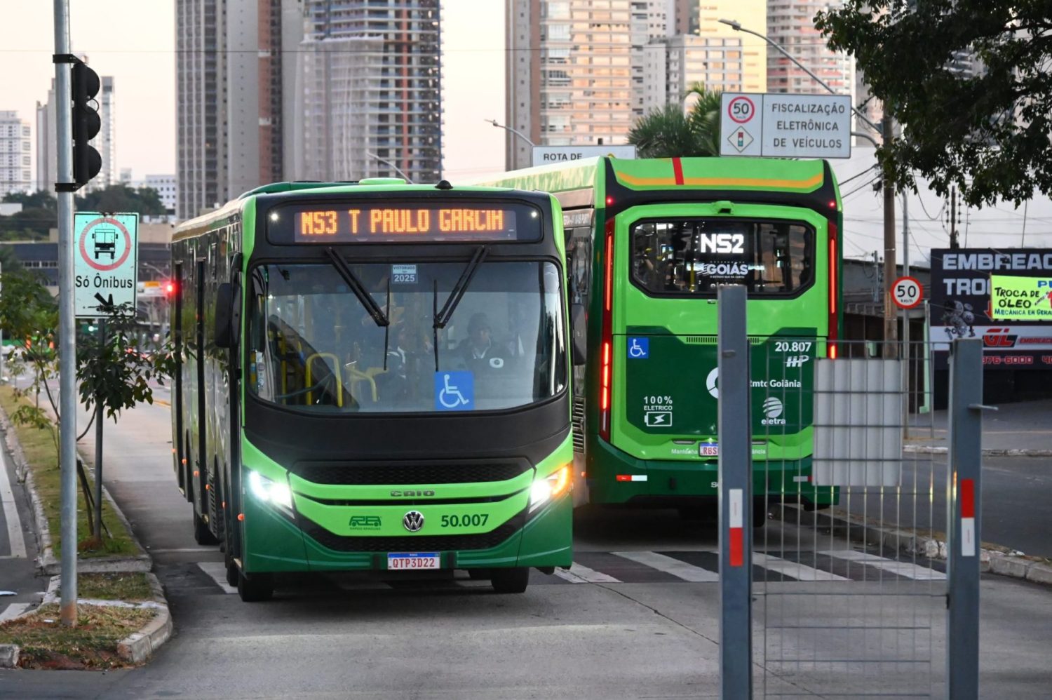 Projeto de lei propõe assentos prioritários para mulheres em ônibus de Goiânia