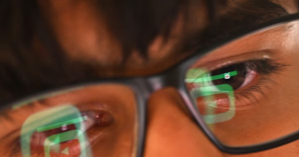 Começa o 1º grande teste mundial de restrição a redes sociais para crianças e adolescentes; entenda