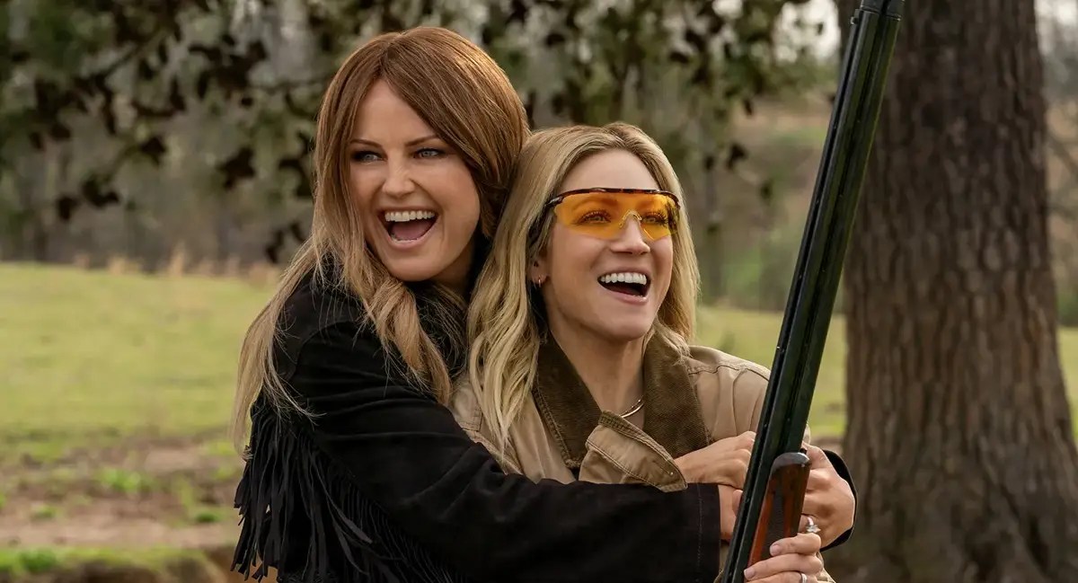 Já renovada para 2ª temporada, Casadas e Caçadores chega no streaming