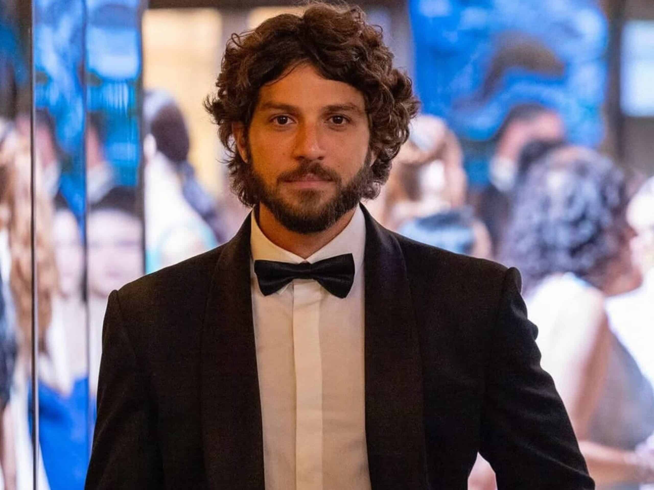 Chay Suede é escalado como protagonista em novela de Walcyr Carrasco -  (crédito: Observatorio dos Famosos)