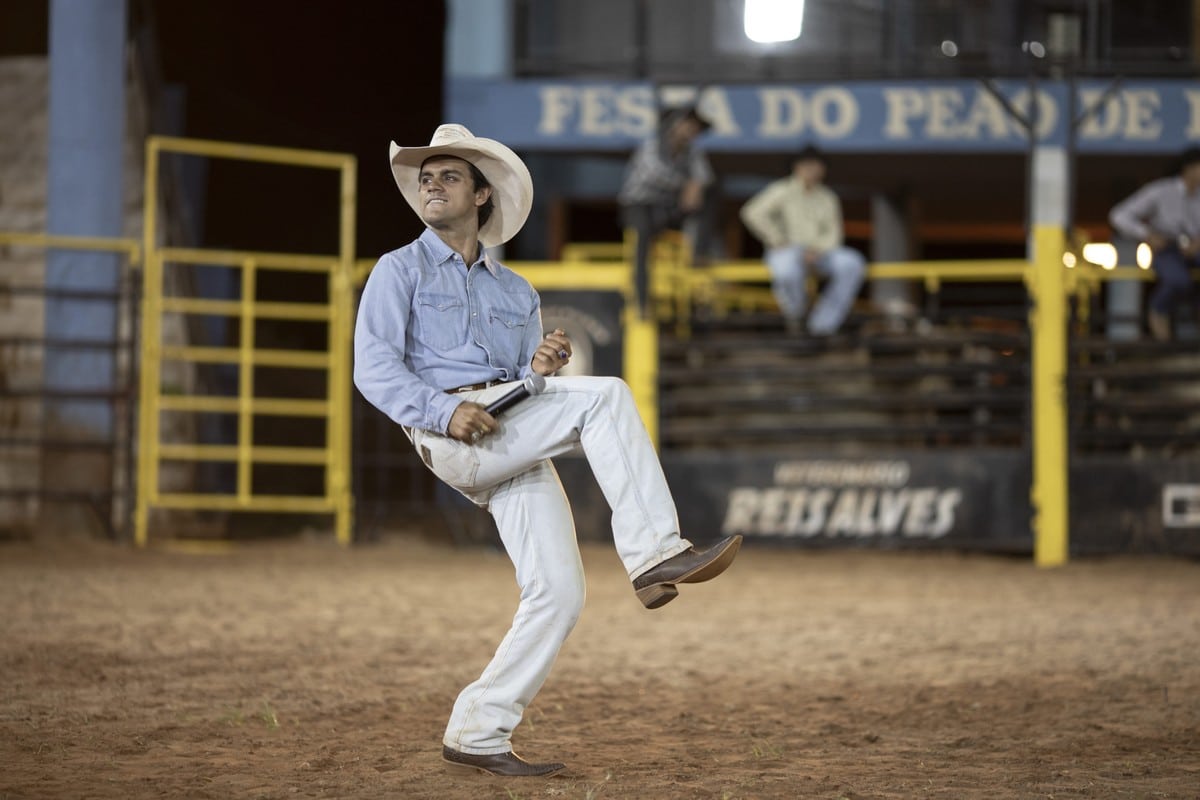Filme sobre Asa Branca revisita trajetória do locutor que mudou o rodeio brasileiro