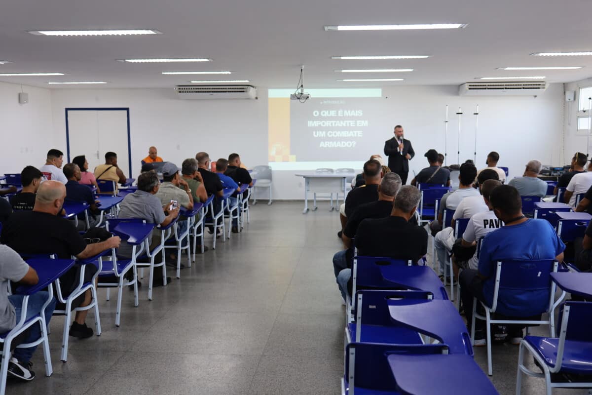 Prefeitura de Cabo Frio promove curso de qualificação para agentes de fiscalização e apoio de praia