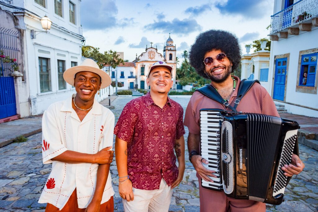 ‘Dominguinho’, Barão Vermelho, Veigh, Pretinho da Serrinha: os shows da semana
