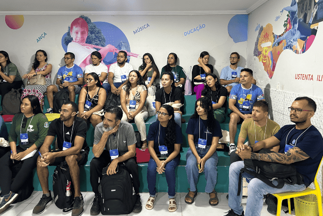 Imagem: alunos em sala de aula