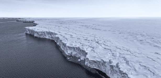 Plataformas de gelo foram analisadas por robô aquático
