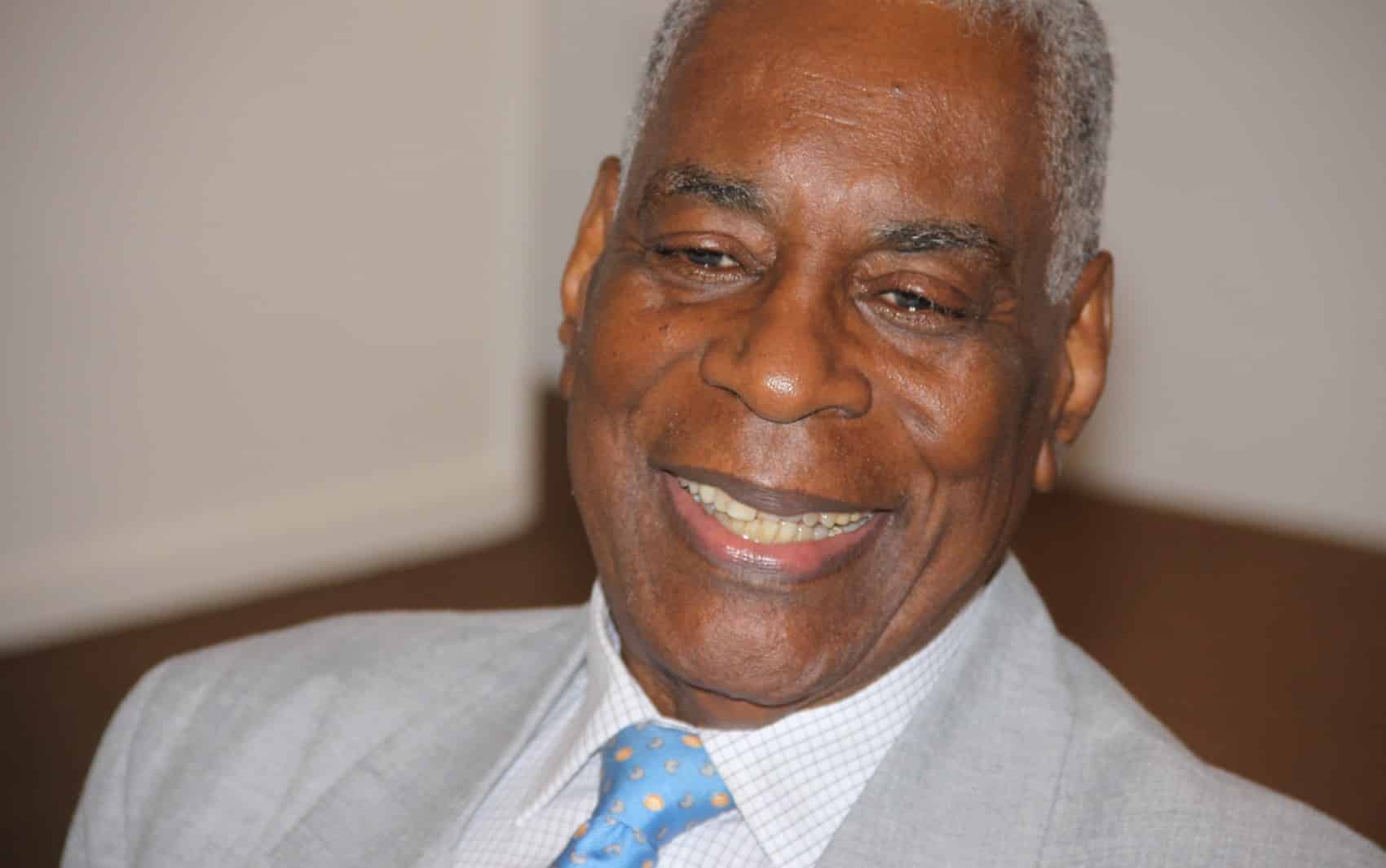 Morre Haroldo Costa, ator e comentarista de carnaval, aos 95 anos