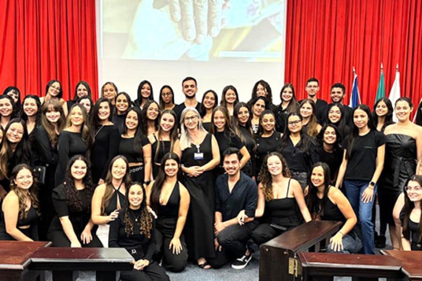 Curso de Enfermagem promove homenagem emocionante a idosos acompanhados em Projeto Integrador