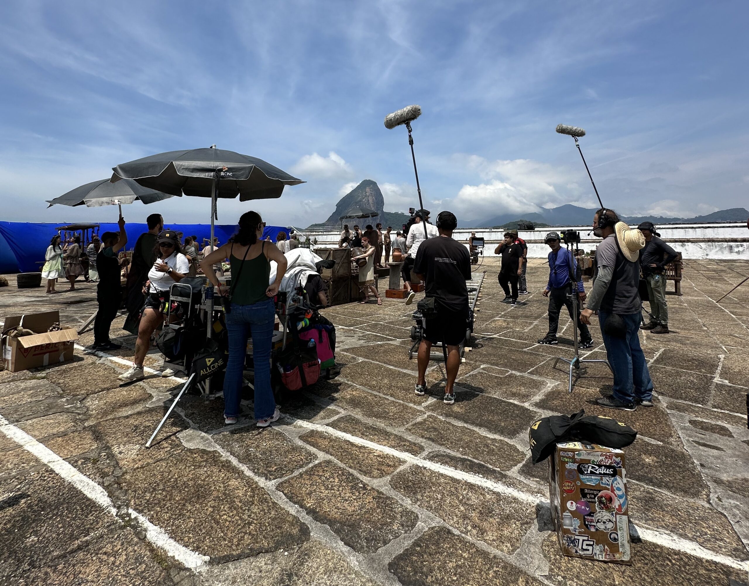 Niterói vira a Roma do século I em novo filme de diretor de 'Nosso lar'