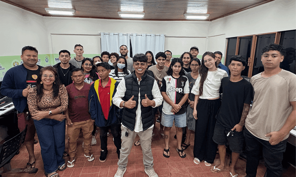 Instituto Vida Plena promove curso básico de manutenção em smartphones