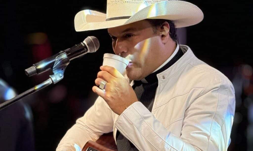 'Padre sertanejo' deve faturar quase R$ 1 mi no São João da BA