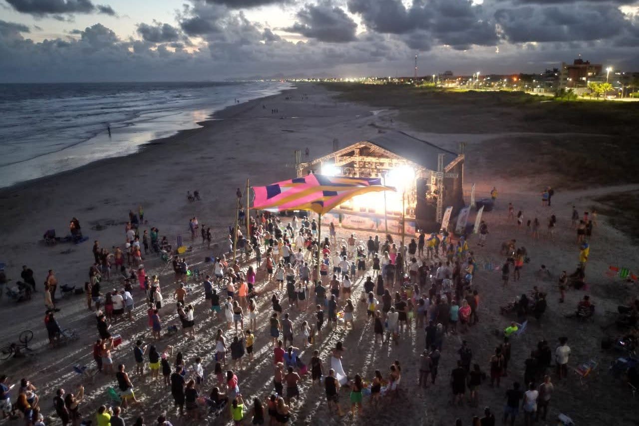 Pontal do Paraná terá 12 shows de paranaenses no Palco Sunset de Shangri-lá