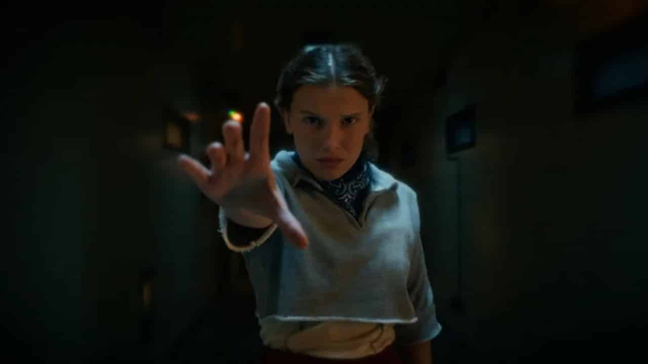 Millie Bobby Brown como Eleven em Stranger Things