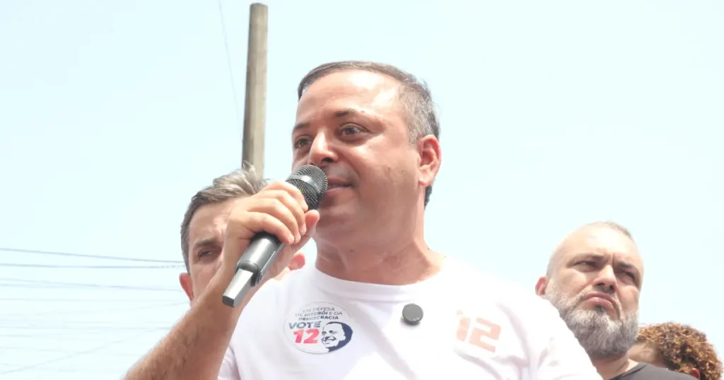 Prefeito de Niterói sanciona Lei 'Anti-Oruam' que proíbe shows com apologia ao crime