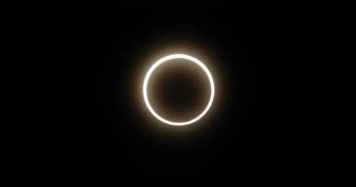 Saiba quando será o maior eclipse do século, que escurecerá o dia por 6 minutos