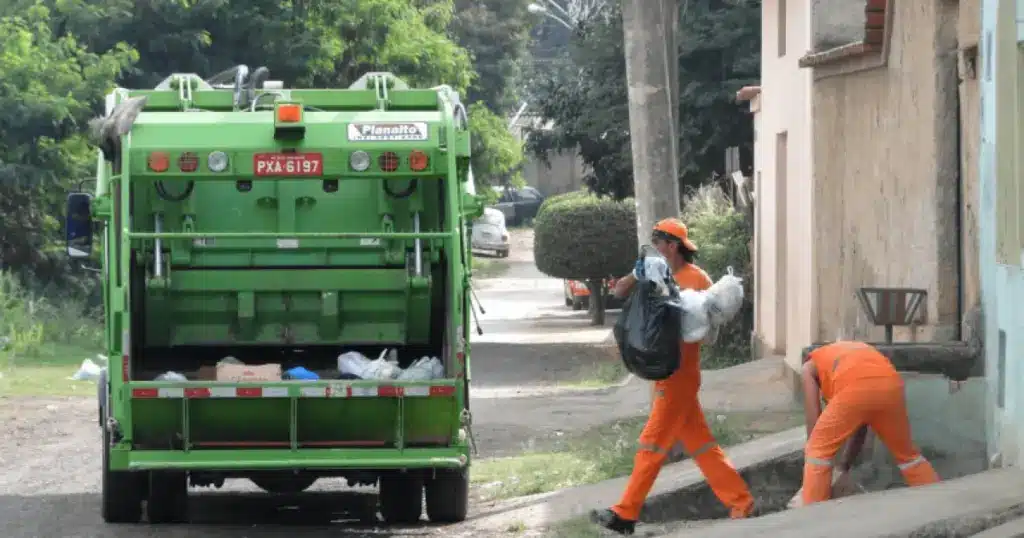 Lixo não será recolhido no Natal em BH; veja quando volta