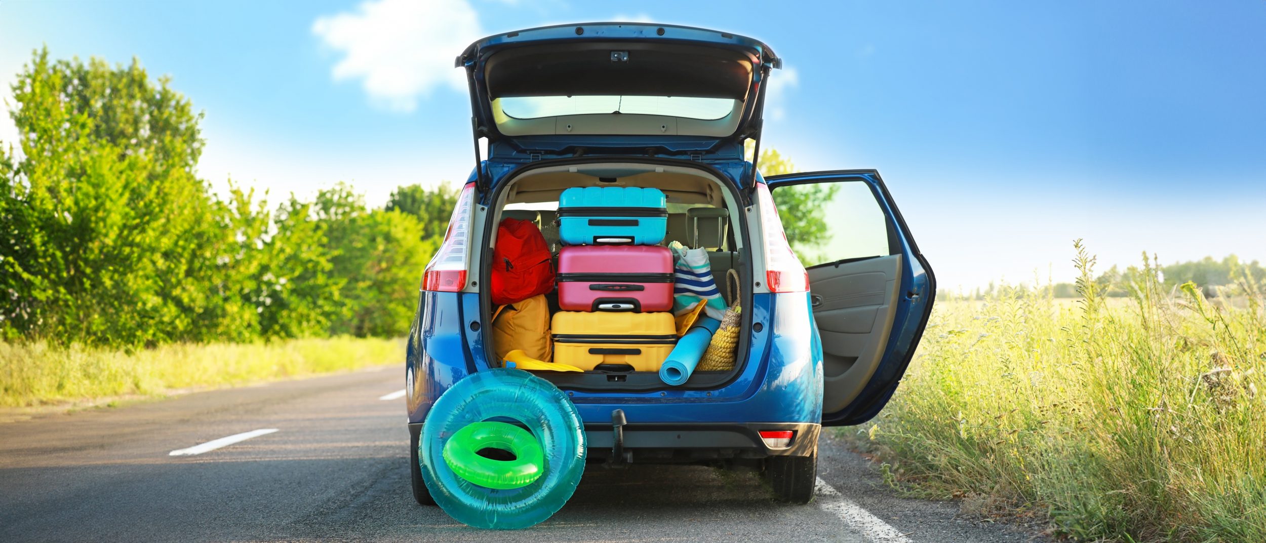 Carro cheio na estrada? Ele não se comporta do mesmo jeito e isso importa