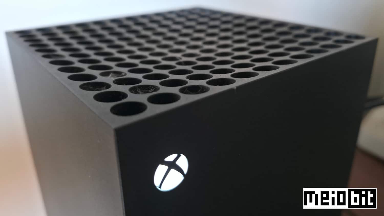 Xbox vendeu bem menos que o PS5, mas o ano de 2025 também não foi muito bom para a Sony (Crédito: Ronaldo Gogoni/Meio Bit)