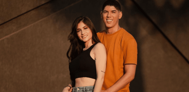 Zé Vaqueiro sai em defesa de ex-esposa