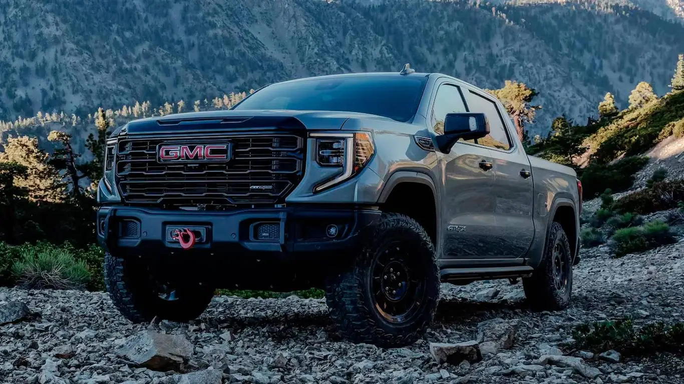 GMC Sierra 1500 AT4 terá pneus off-road maiores em flagra