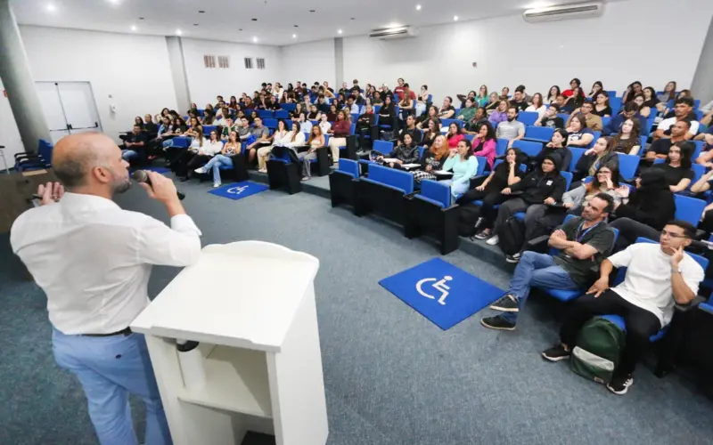 Curso de Fisioterapia da Unimar promove e atualização clínica com especialista reconhecido nacionalmente | Visão Notícias - A Agilidade do Jornalismo On-line! | Visão Notícias