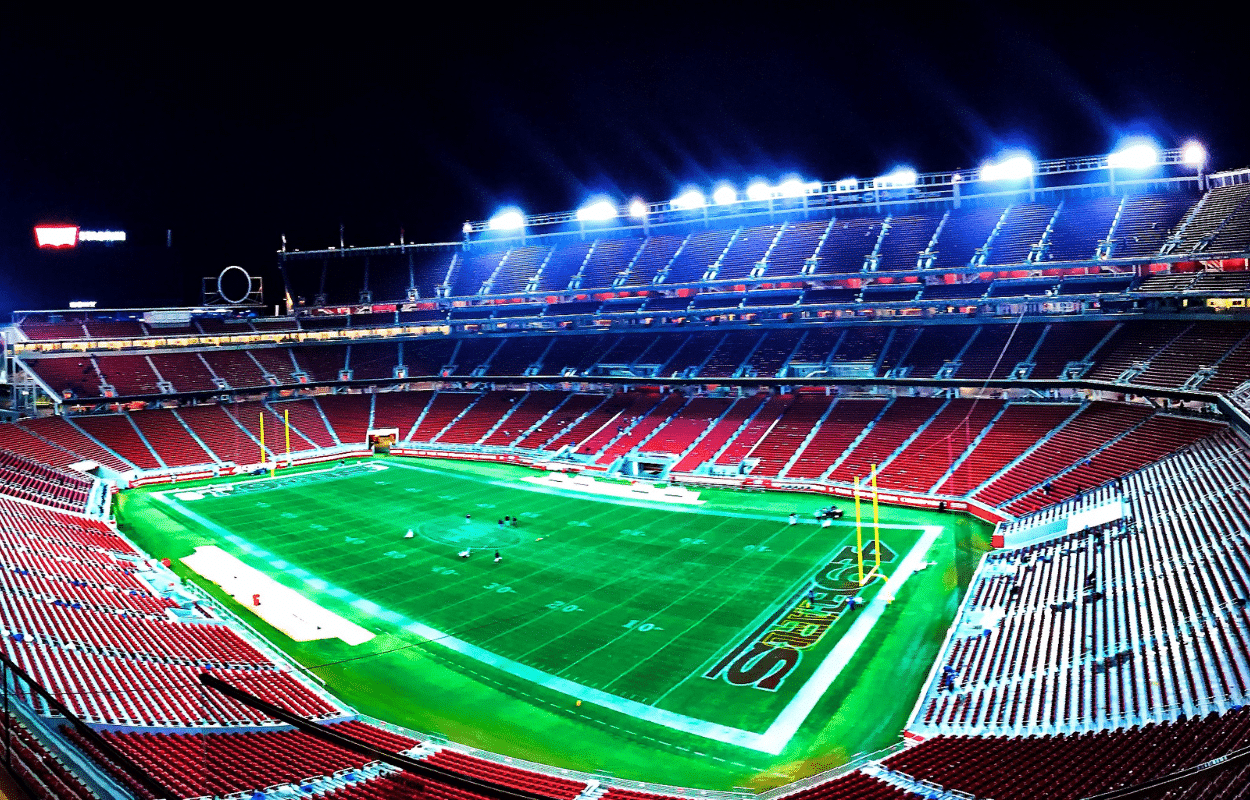 Onde assistir o jogo Buccaneers x Panthers da Semana 18 da NFL