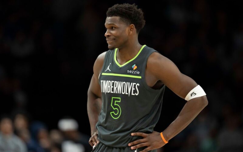 Fantasy basketball picks, DFS and betting tips for Friday's NBA games