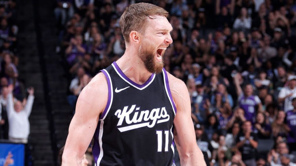 Kings' Domantas Sabonis returns after 27-game absence