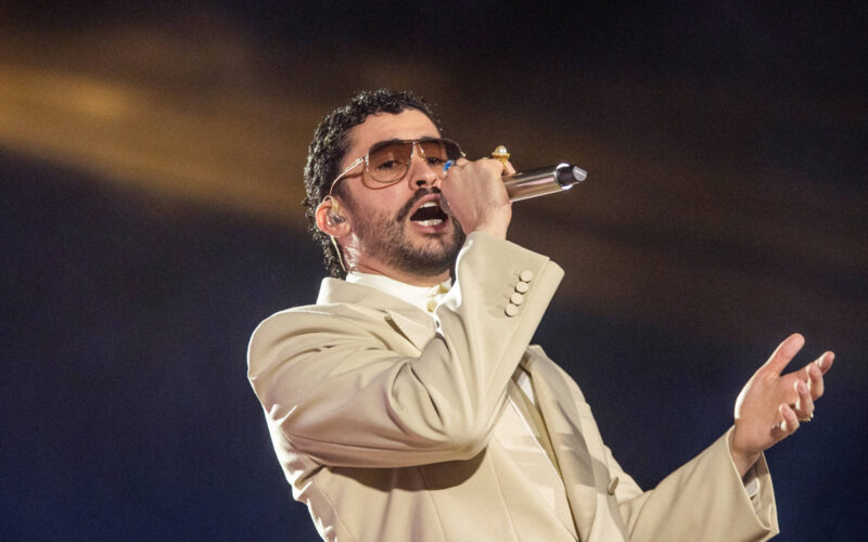 Globo transmite show de Bad Bunny no Super Bowl - 17/01/2026 - Ilustrada