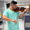 Geriatra faz apresentações de violino em Hospital de Ivaiporã