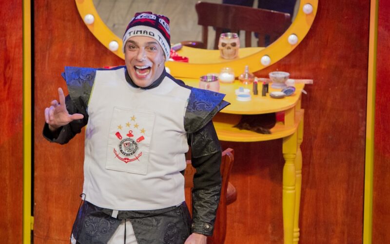 Marcelo Médici se apresenta no Teatro Sabesp Frei Caneca