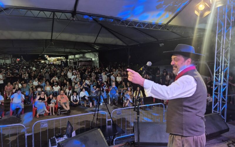 Confira os registros dos shows da sexta-feira no palco da Festa Campeira Regional/Fecars 2026