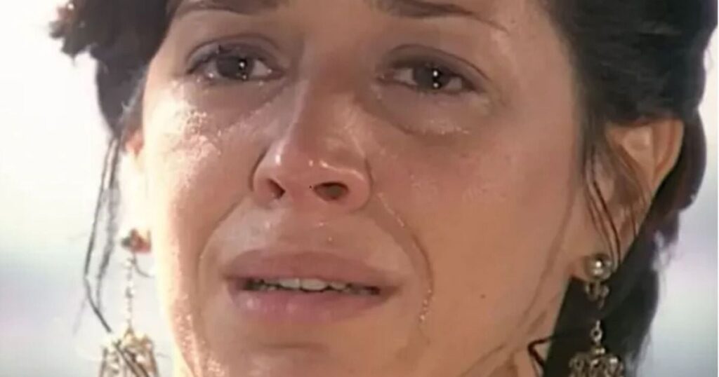 Quem matou Hernandez na novela 'Terra Nostra'? Hortência tem vida devastada com assassinato do marido violento - teria sido ela a culpada pelo crime?