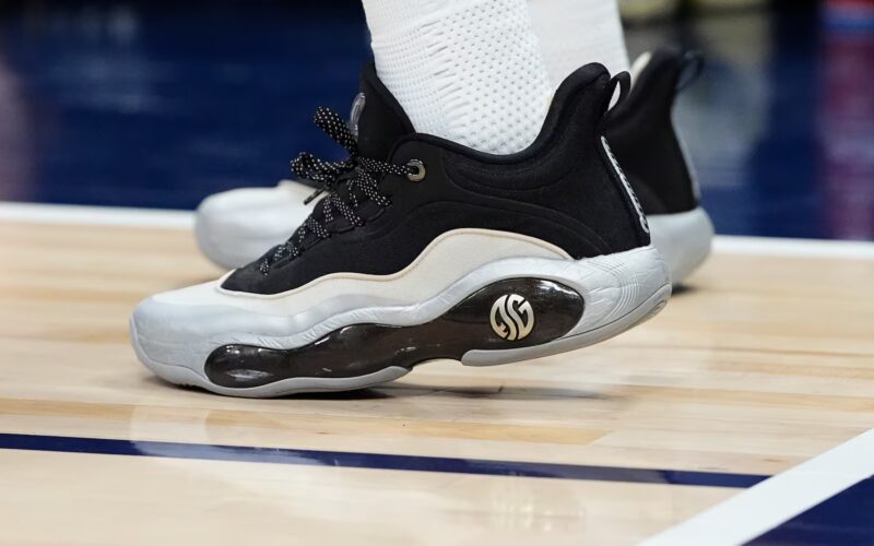 In 1st game since trading Trae Young, Hawks trounce Nuggets