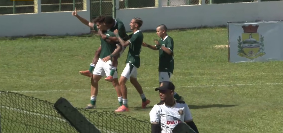 Goiás marca de pênalti no final, vence o Sobradinho e fica próximo da classificação na Copinha