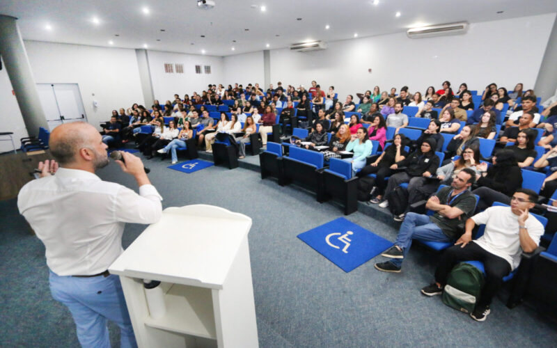 Curso de Fisioterapia da Unimar promove atualização clínica com especialista reconhecido nacionalmente – Unimar Blog