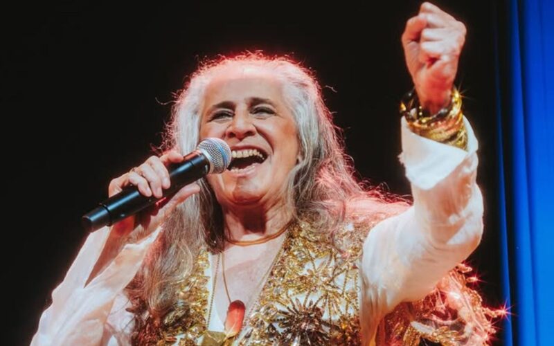 Maria Bethânia lança samba antes de gravar shows no Rio