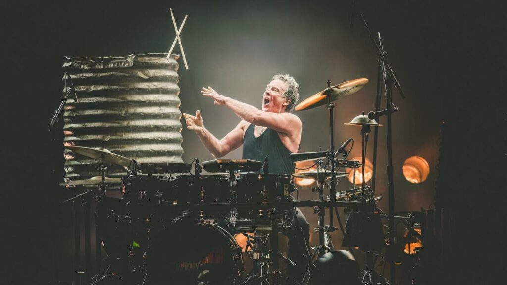 Morre Rob Hirst, baterista e fundador do Midnight Oil, aos 70 anos » Portal Lineup