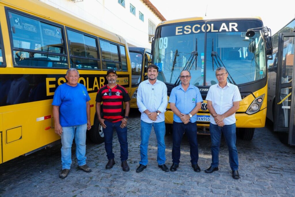 Prefeitura investe R$ 290 mil na compra de pneus novos para manutenção da frota escolar