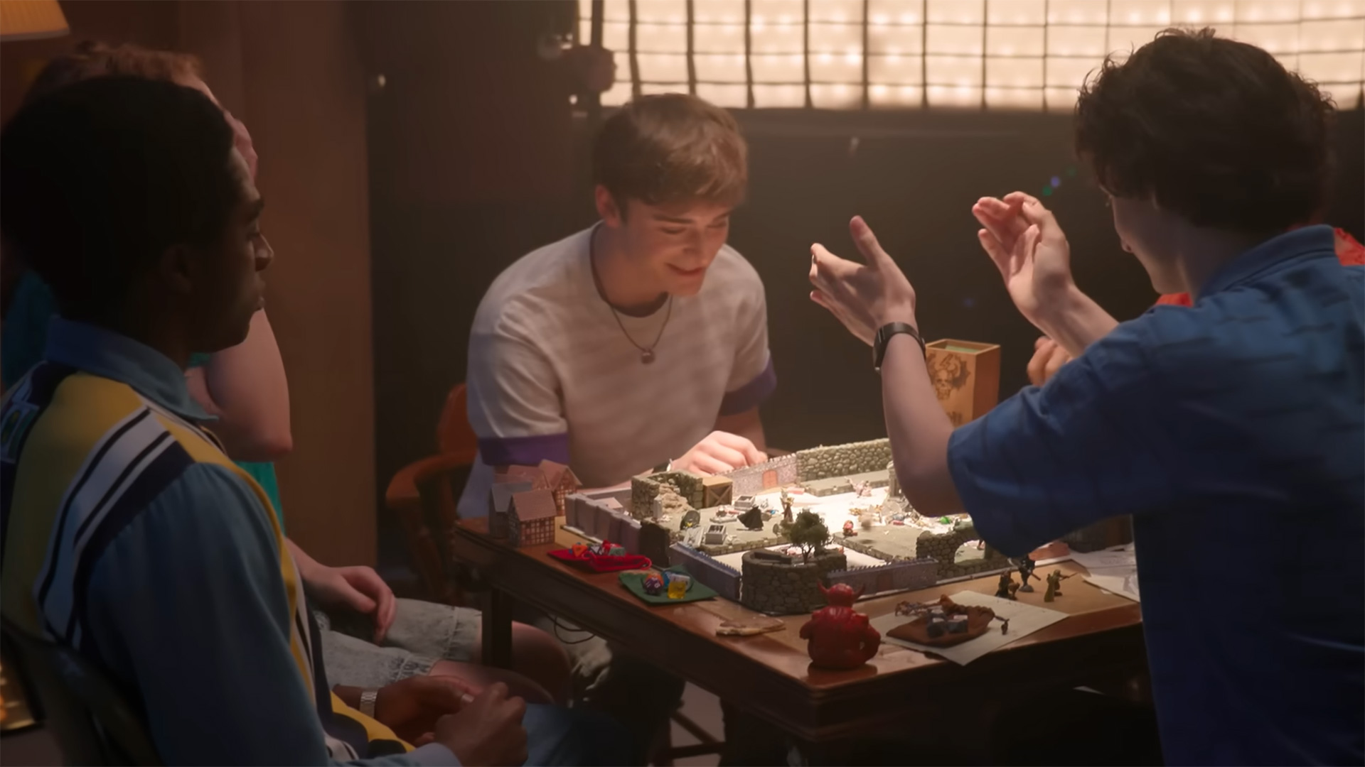 Netflix lança documentário sobre bastidores de Stranger Things dias após final da série