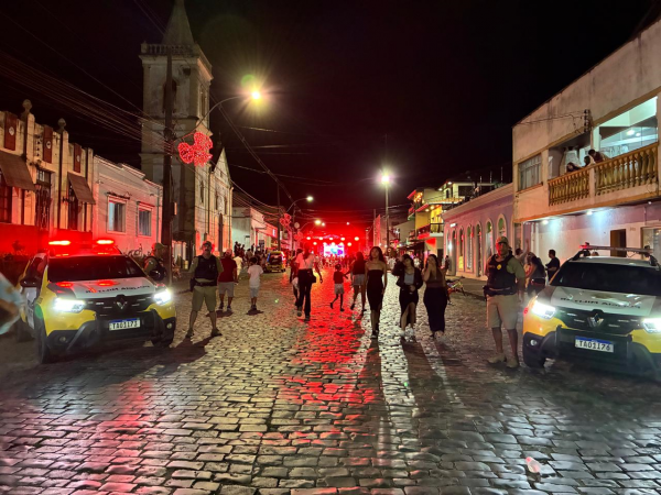 PMPR garante segurança em shows de Réveillon em Antonina
