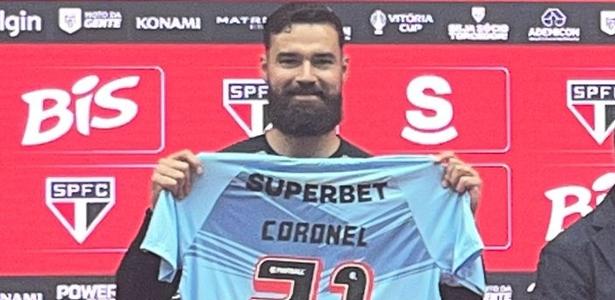 Carlos Coronel é apresentado no São Paulo