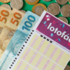 A loteria também tem prêmios para apostas que acertaram menos números. (Foto: Adobe Stock)
