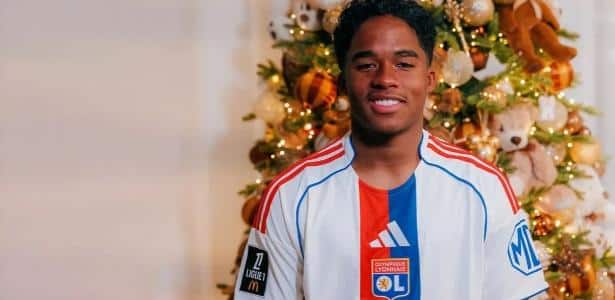 Lyon anuncia a contratação do atacante brasileiro Endrick