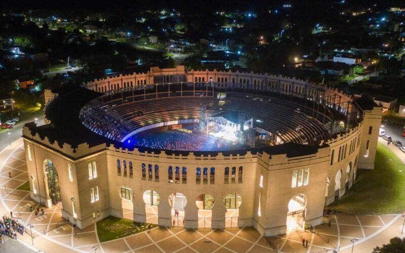 Um verão com shows, tradição e enogastronomia em Colonia