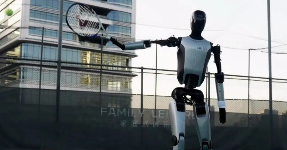 Vídeo mostra robô humanoide chinês executando golpes 'perfeitos' no tênis; confira