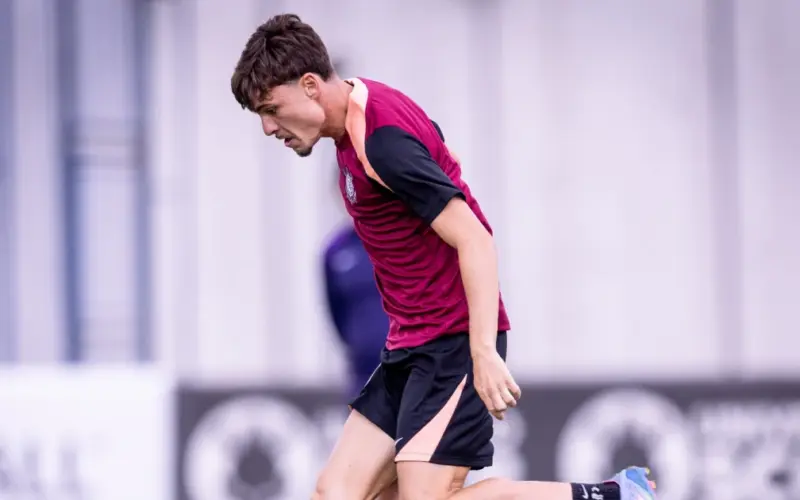 Flamengo prepara investida de 25 milhões de euros para tirar Breno Bidon do Corinthians