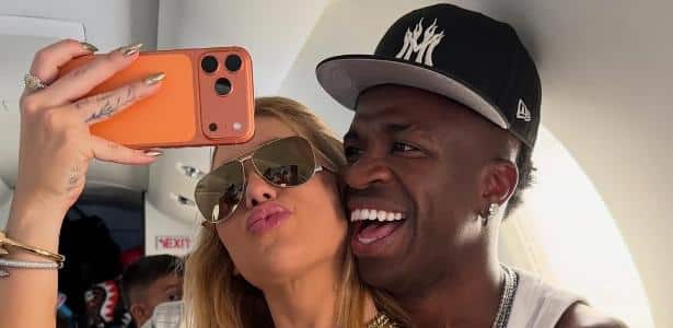 Virginia compartilhou fotos em que aparece ao lado de Vini Jr.