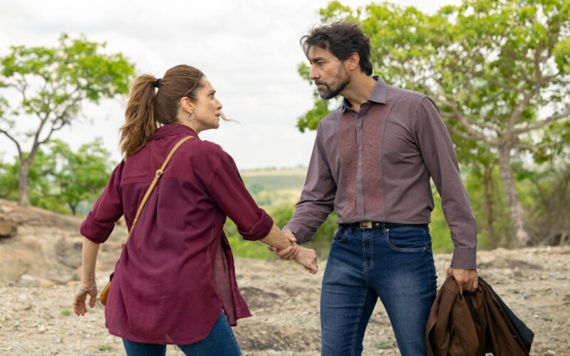 personagem de Leticia Spiller levará culpa por morte no primeiro capítulo. Veja foto exclusiva